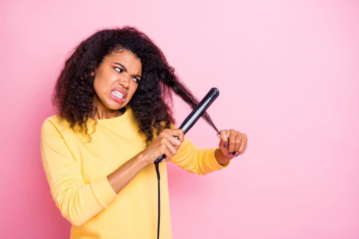 FightSummerFrizz-HeatStyling.jpg